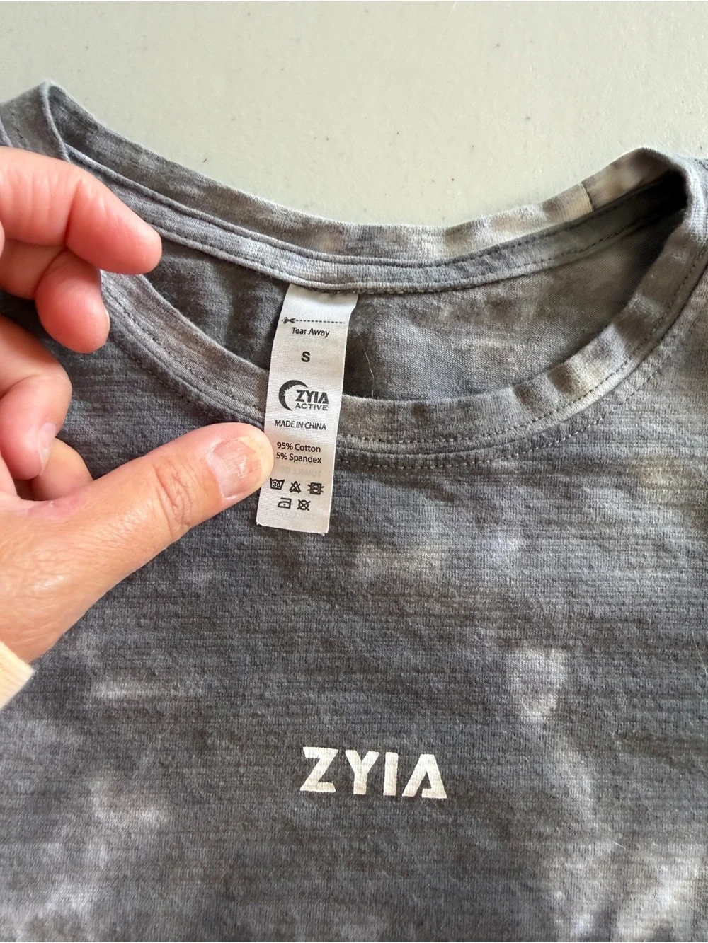 Zyia sz small long sleeve tee